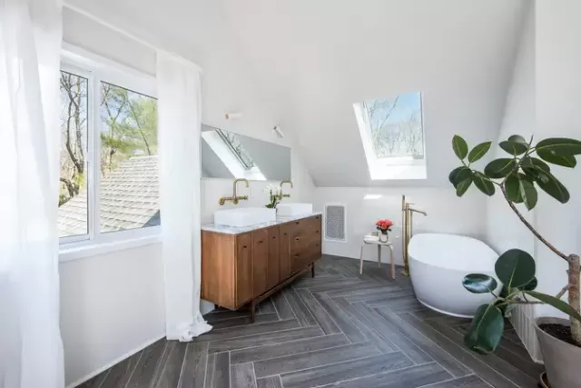 $85,000 | 14 Stirrup Court, East Hampton, NY 11937