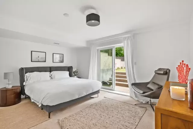 $85,000 | 14 Stirrup Court, East Hampton, NY 11937