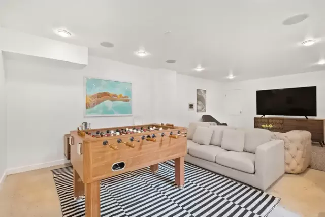 $85,000 | 14 Stirrup Court, East Hampton, NY 11937