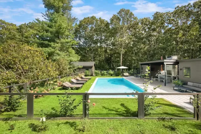 $85,000 | 14 Stirrup Court, East Hampton, NY 11937