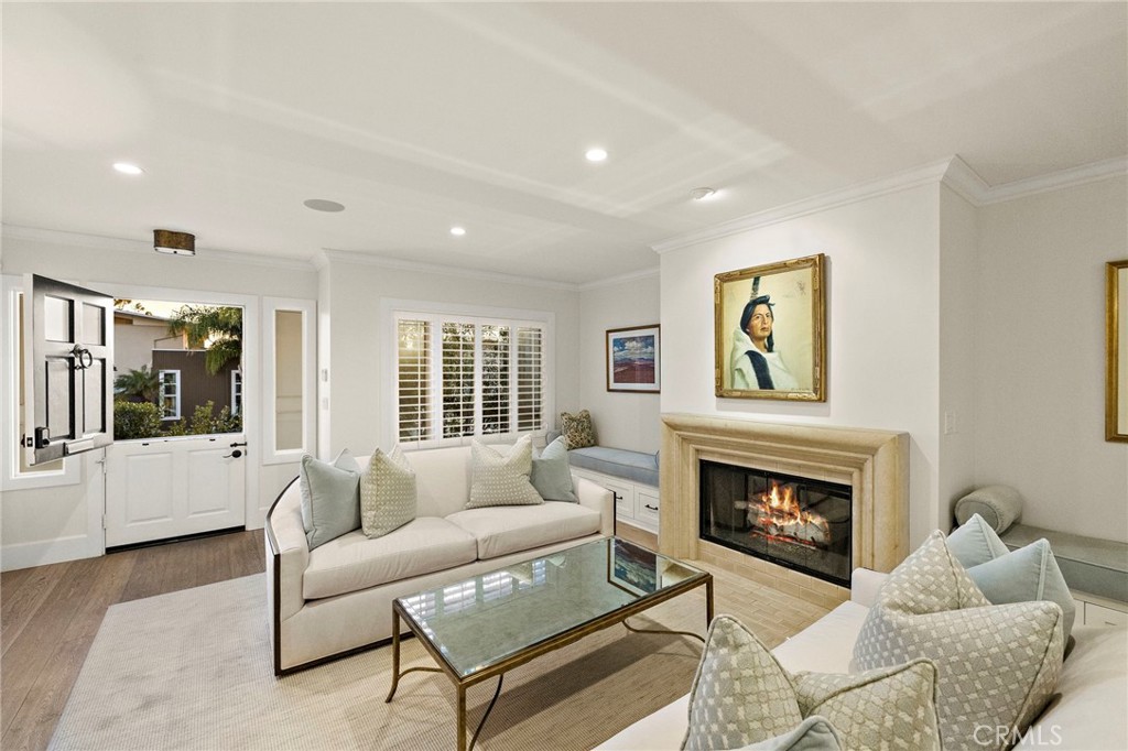 433 Seaward Road Corona del Mar, CA 92625 - Photo 12 of 36