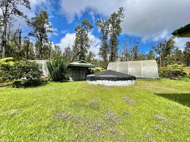 a view of outdoor space