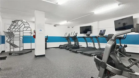 $999,000 | 3951 Gulf Shore Boulevard North, Unit 302, Naples, FL 34103