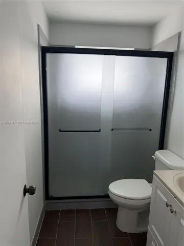 $1,750 | 1021 Crystal Lake Drive, Unit 307, Deerfield Beach, FL 33064