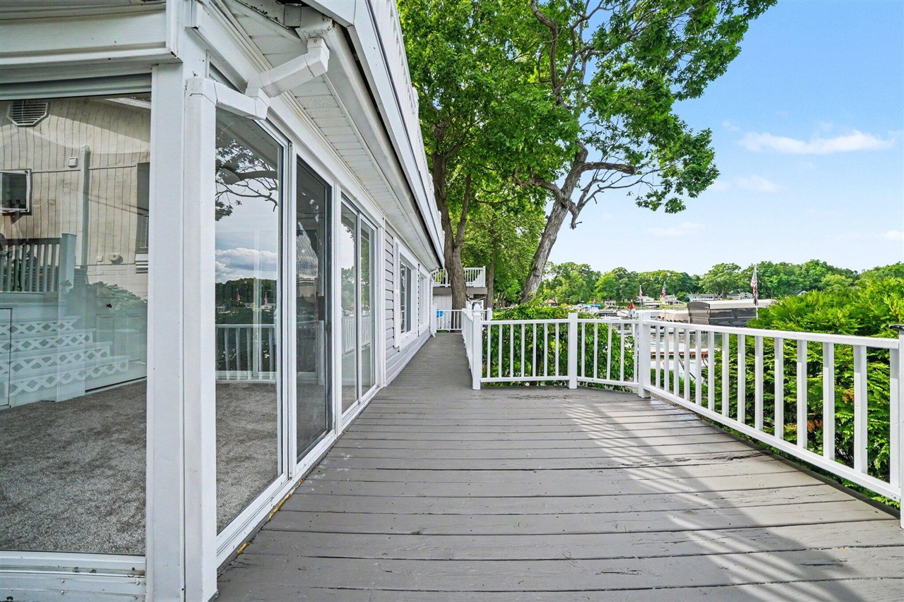 19722 Cres Beach Road Three Rivers, MI 49093 - Photo 4 of 38 Gallery Image 4