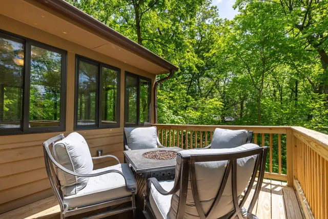 $300,000 | 4 Colony Court, Galena, IL 61036