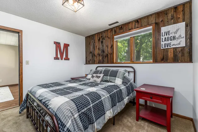 $300,000 | 4 Colony Court, Galena, IL 61036