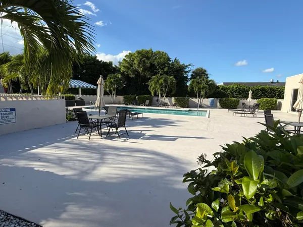 $2,300 | 5962 Morningstar Circle, Unit 306, Delray Beach, FL 33484