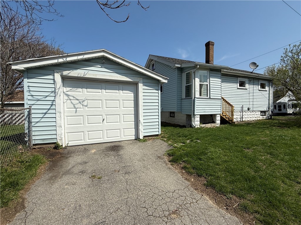 127 Perinton Street Rochester, NY 14615 - Photo 18 of 21