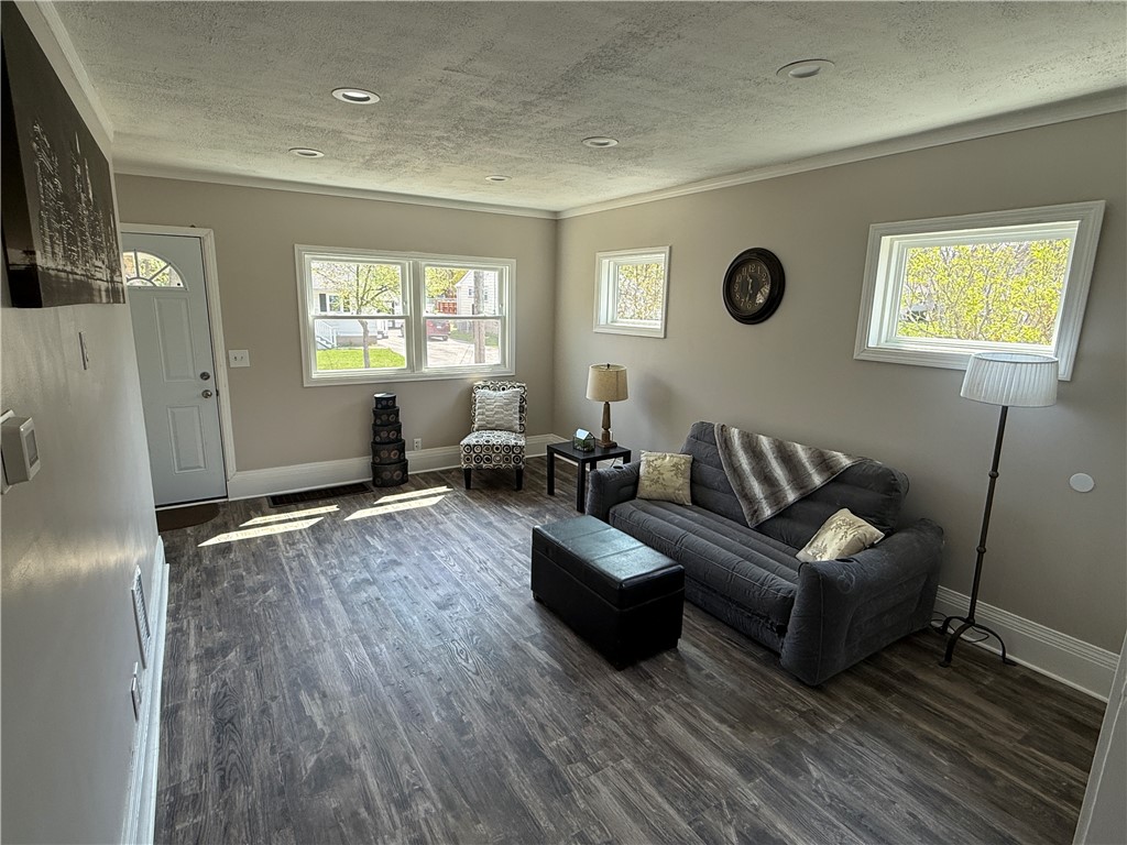 127 Perinton Street Rochester, NY 14615 - Photo 10 of 21