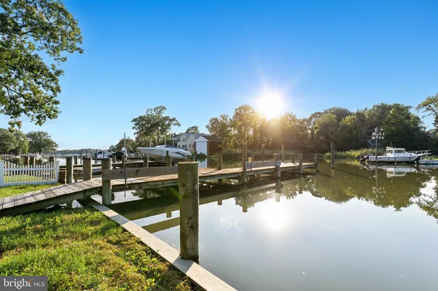 $3,800 | 4922 Lerch Drive, Shady Side, MD 20764