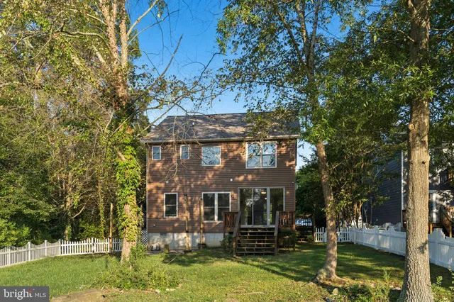 $3,800 | 4922 Lerch Drive, Shady Side, MD 20764