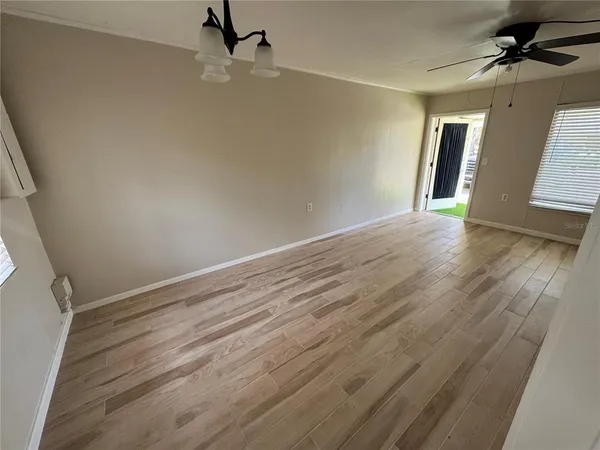 $1,000 | 242 Cedar Street, Unit 11, Englewood, FL 34223