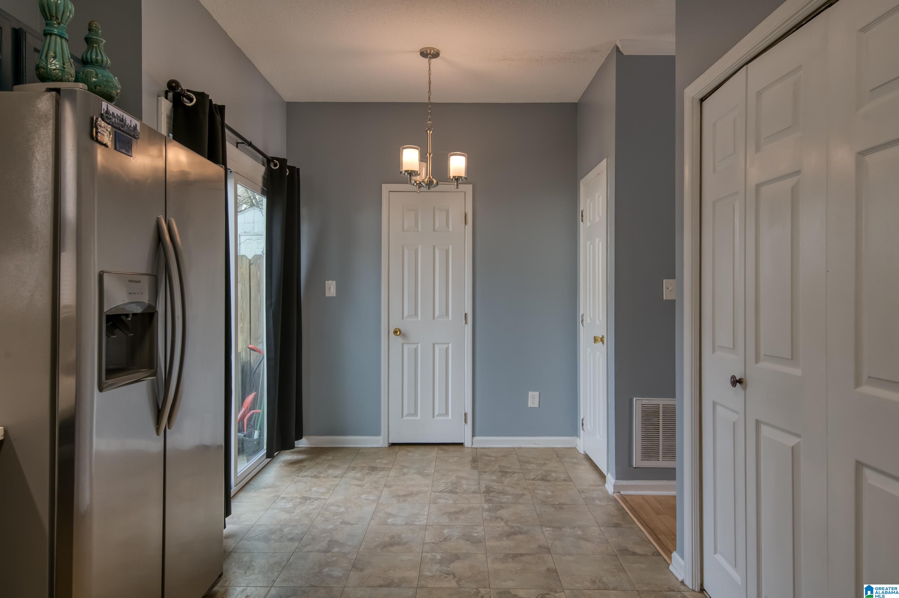 232 Laurel Circle Pelham, AL 35124 - Photo 12 of 35