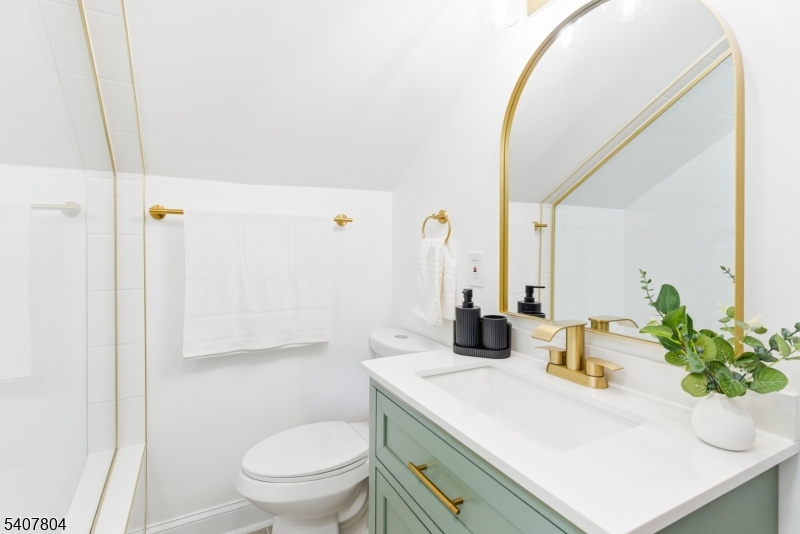 2 Gold Street Green Brook, NJ 08812 - Photo 24 of 35