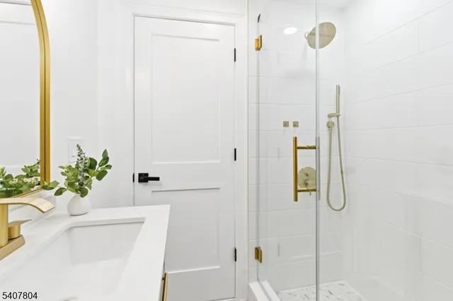 $500,000 | 2 Gold Street, Green Brook, NJ 08812