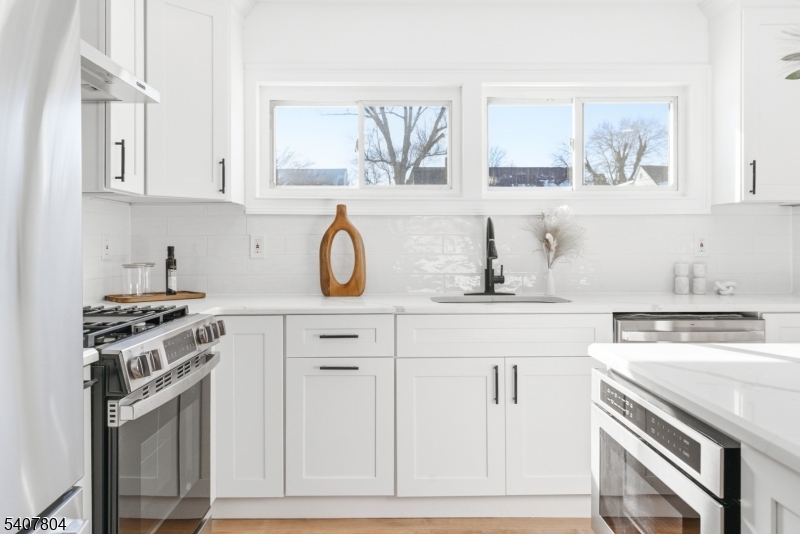 2 Gold Street Green Brook, NJ 08812 - Photo 10 of 35