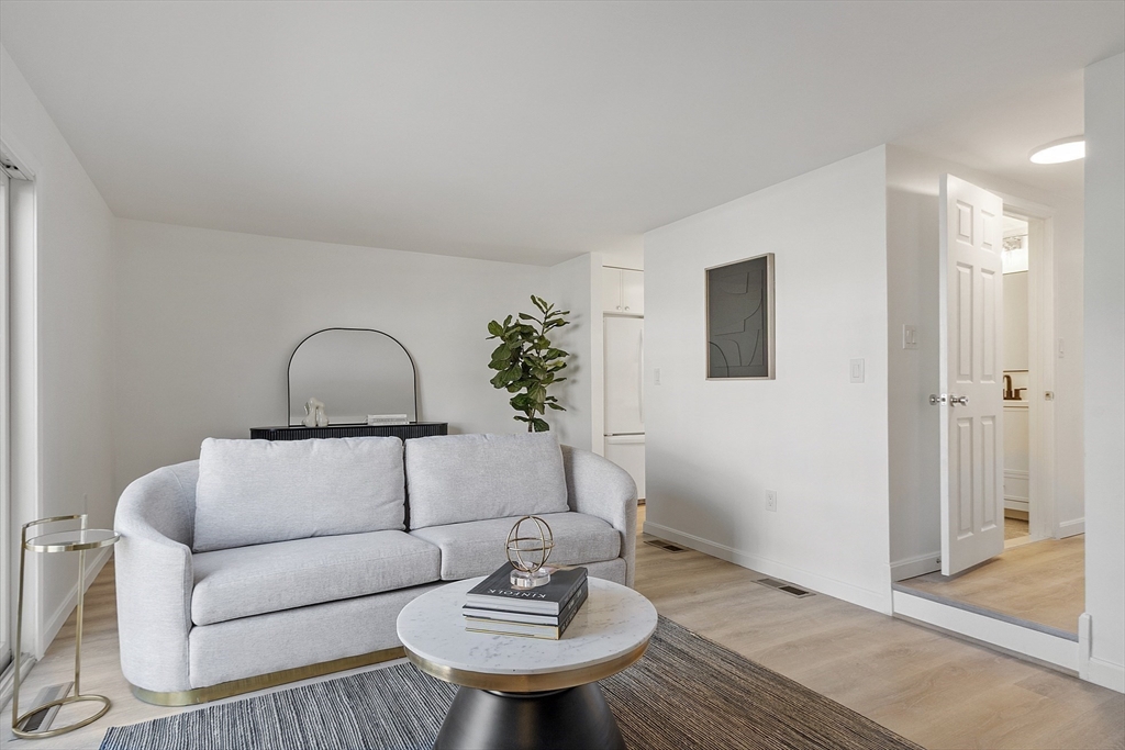 61 Patrick Road, Unit 61 Tewksbury, MA 01876 - Photo 6 of 39