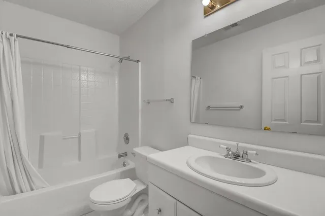 $2,150 | 108 Kirksey Drive, Summerville, SC 29485