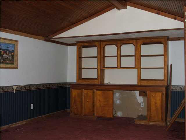 740 Harris Road Flora, MS 39071 - Photo 3 of 4 Upstairs living area