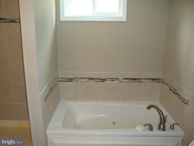12100 North Keys Road Brandywine, MD 20613 - Photo 11 of 11 Bath