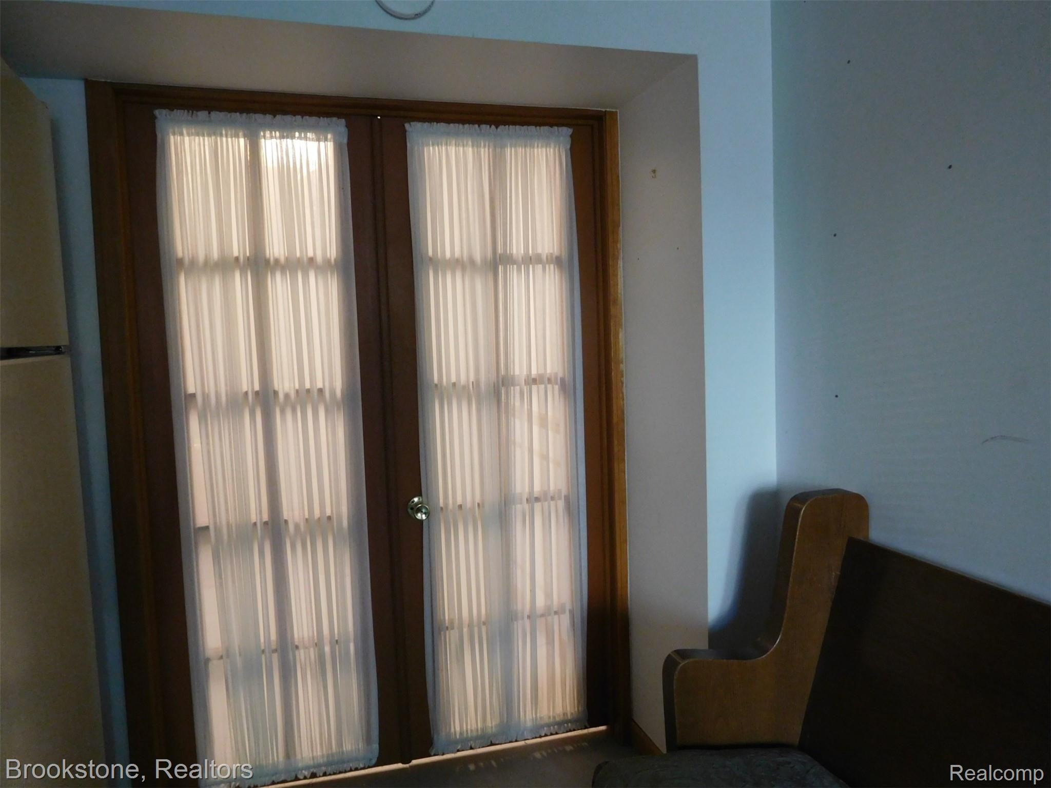 780 Ridgewood Road Rochester, MI 48306 - Photo 20 of 26 Private office in walk-out