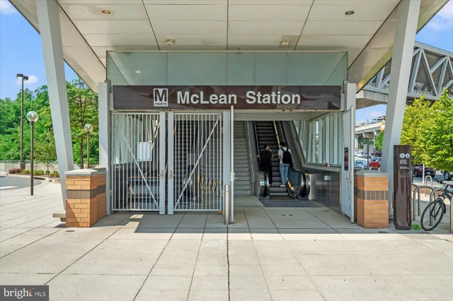 $509,995 | 1571 Spring Gate Dr., Unit 6213, McLean, VA 22102