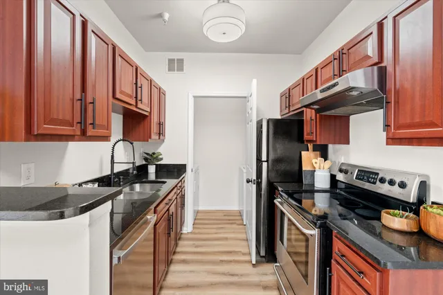 $509,995 | 1571 Spring Gate Dr., Unit 6213, McLean, VA 22102