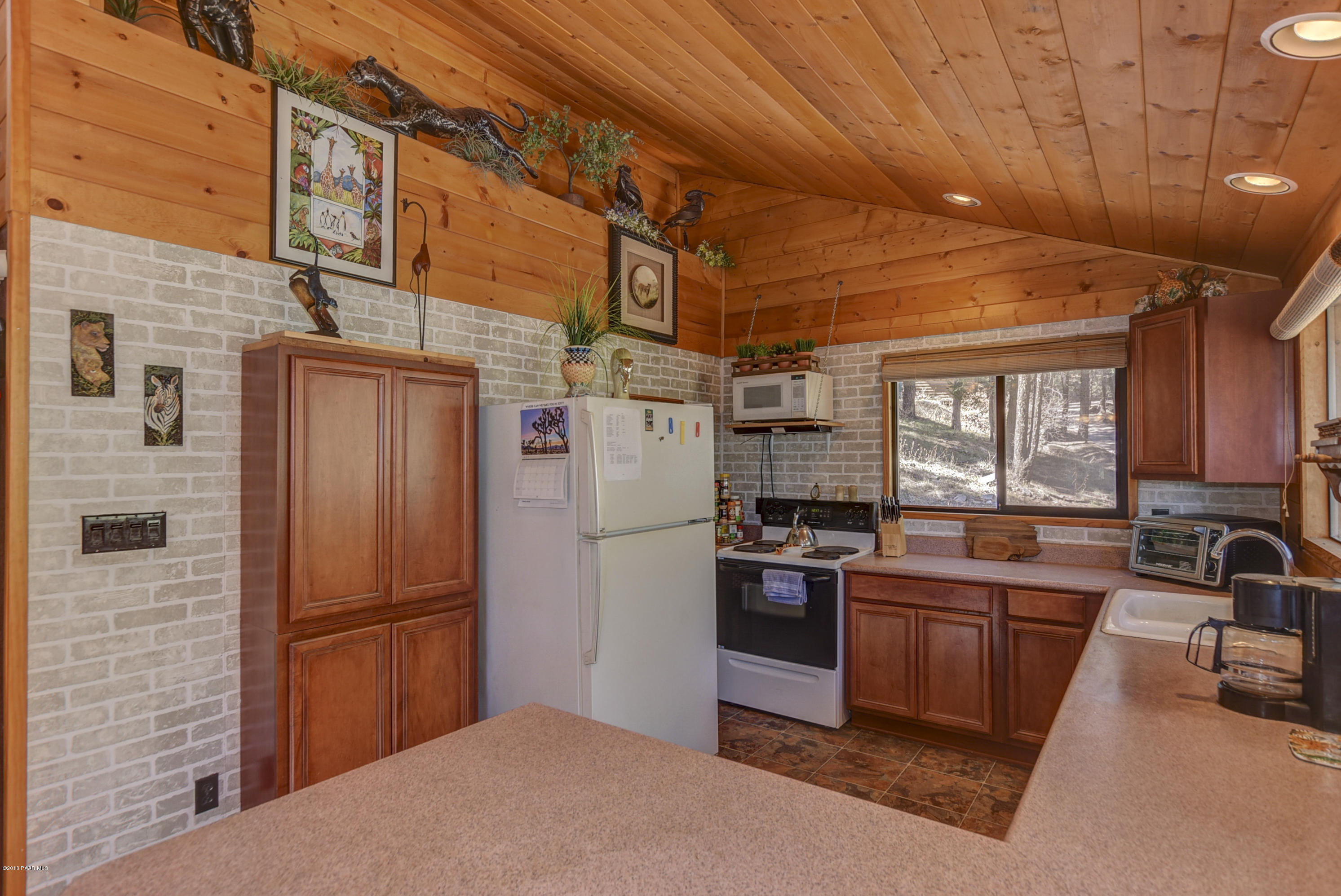 3909 East Sheldon Road Prescott, AZ 86303 - Photo 7 of 23 Kitchen