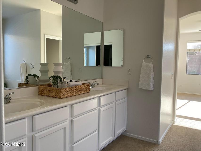 6857 South Birdie Way Gilbert, AZ 85298 - Photo 6 of 12 Primary Suite
