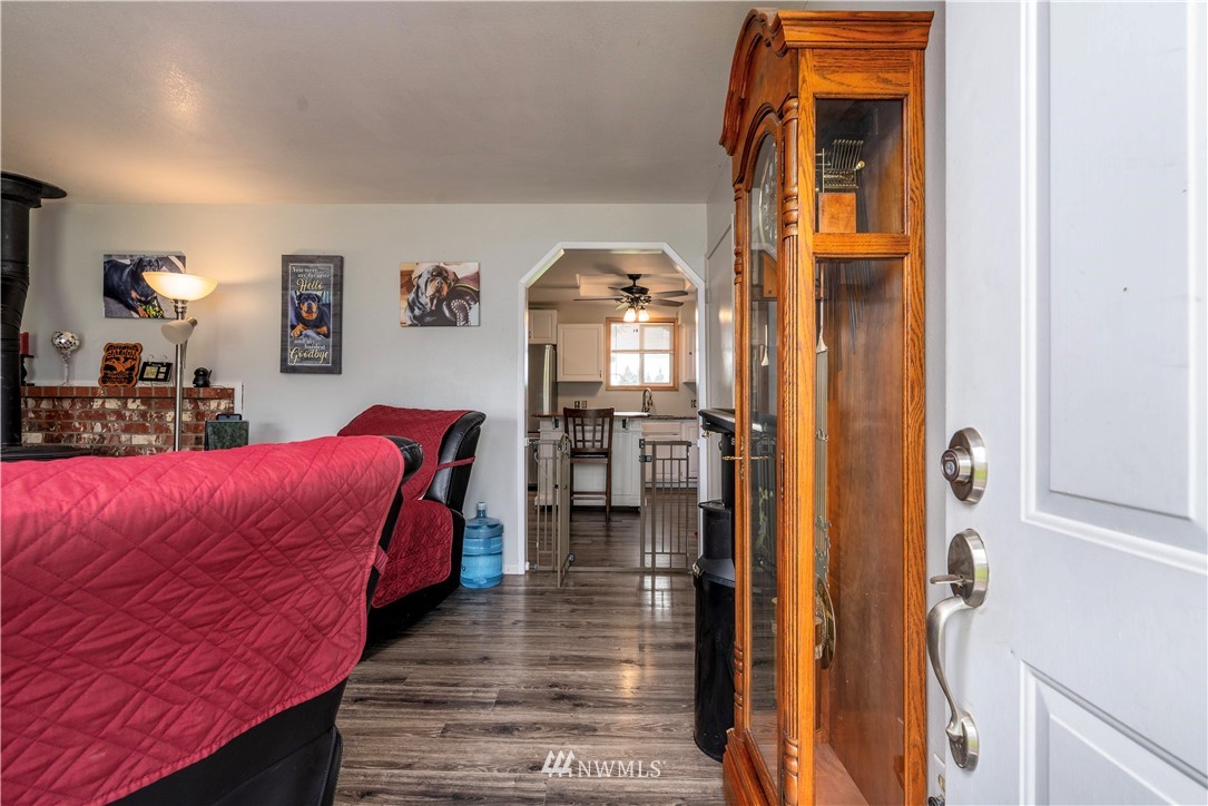 10770 Peter Anderson Road Burlington, WA 98233 - Photo 5 of 25 Gallery Image 5