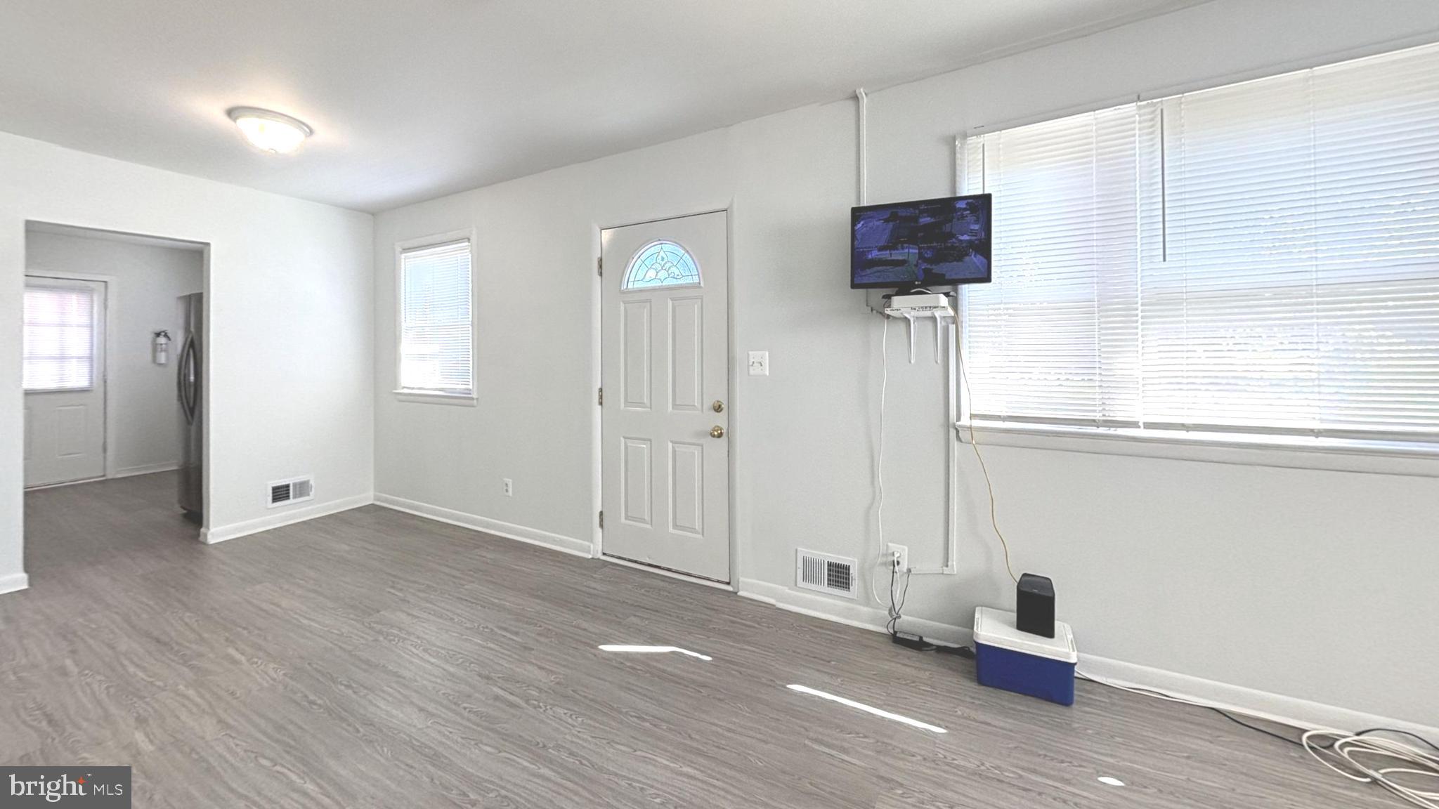 9906 Lanham Severn Road Lanham, MD 20706 - Photo 8 of 37