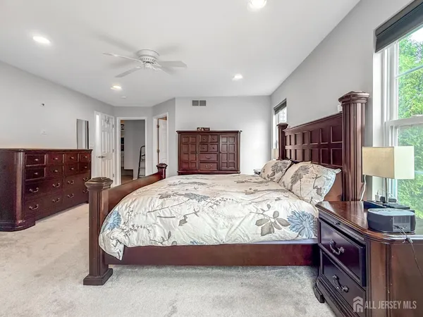 $870,000 | 22 Ginger Drive, Edison, NJ 08837