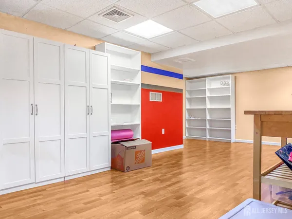 $870,000 | 22 Ginger Drive, Edison, NJ 08837