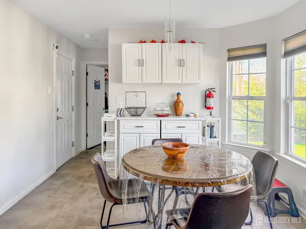 $870,000 | 22 Ginger Drive, Edison, NJ 08837