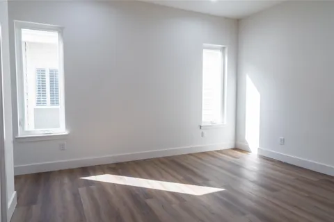 $2,490 | 5614 Larkin Street, Unit E, Houston, TX 77007