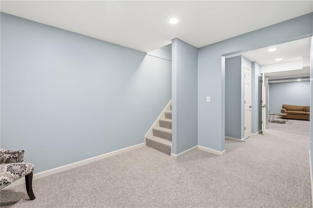10577 Riley Street Overland Park, KS 66212 - Photo 32 of 41