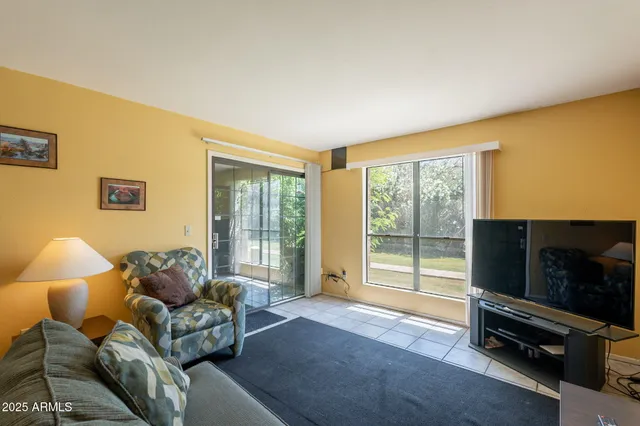 $138,999 | 3131 West Cochise Drive, Unit 144, Phoenix, AZ 85051