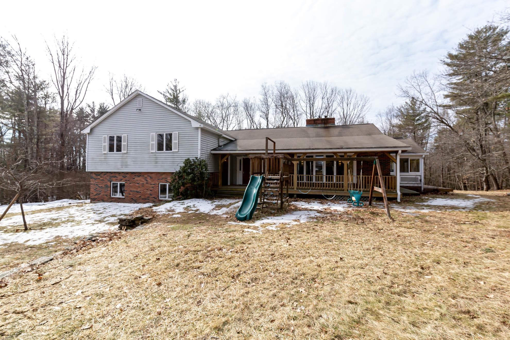 34 Chestnut Hill Road Amherst, NH 03031 - Photo 1 of 40