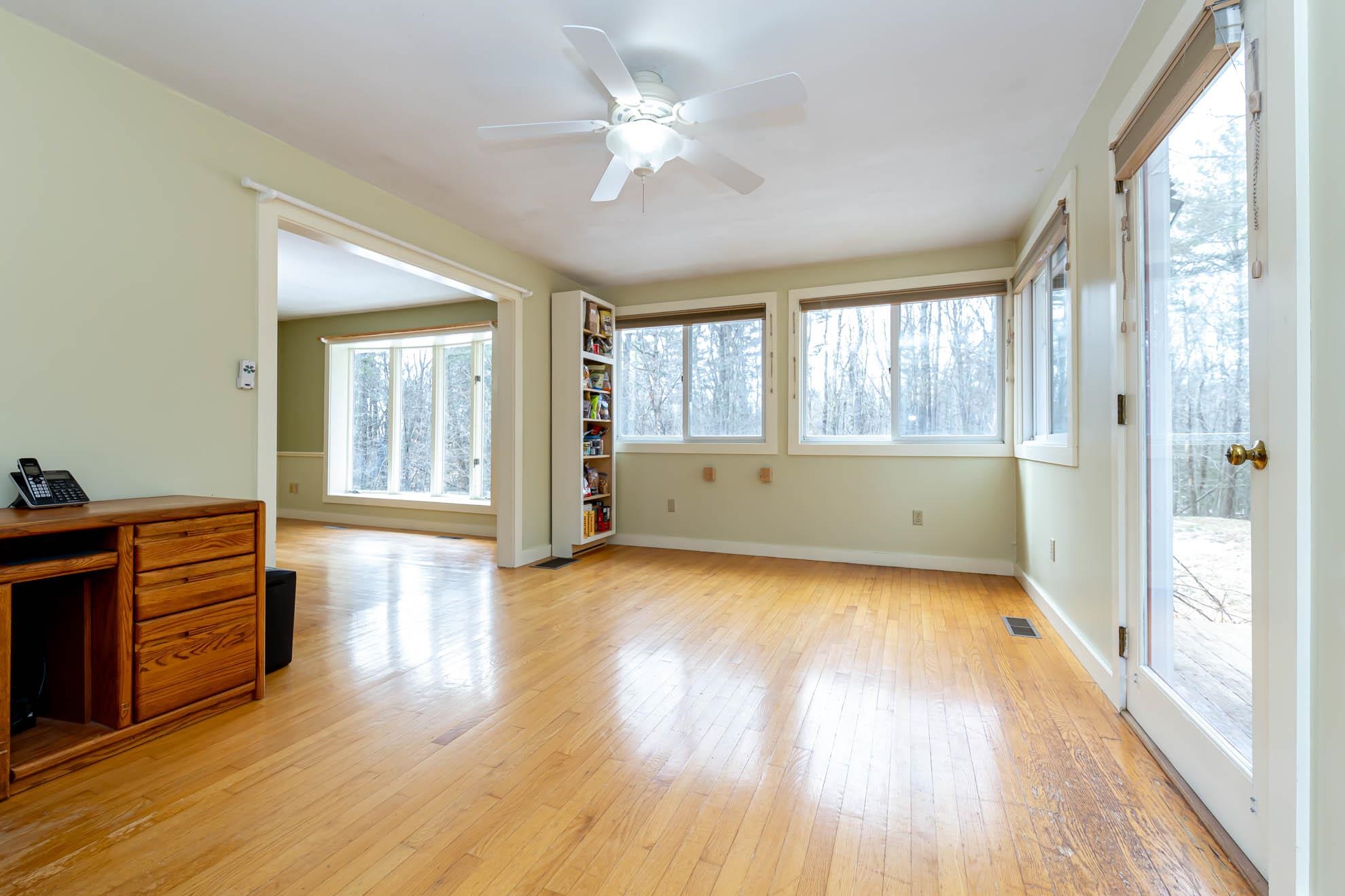 34 Chestnut Hill Road Amherst, NH 03031 - Photo 19 of 40
