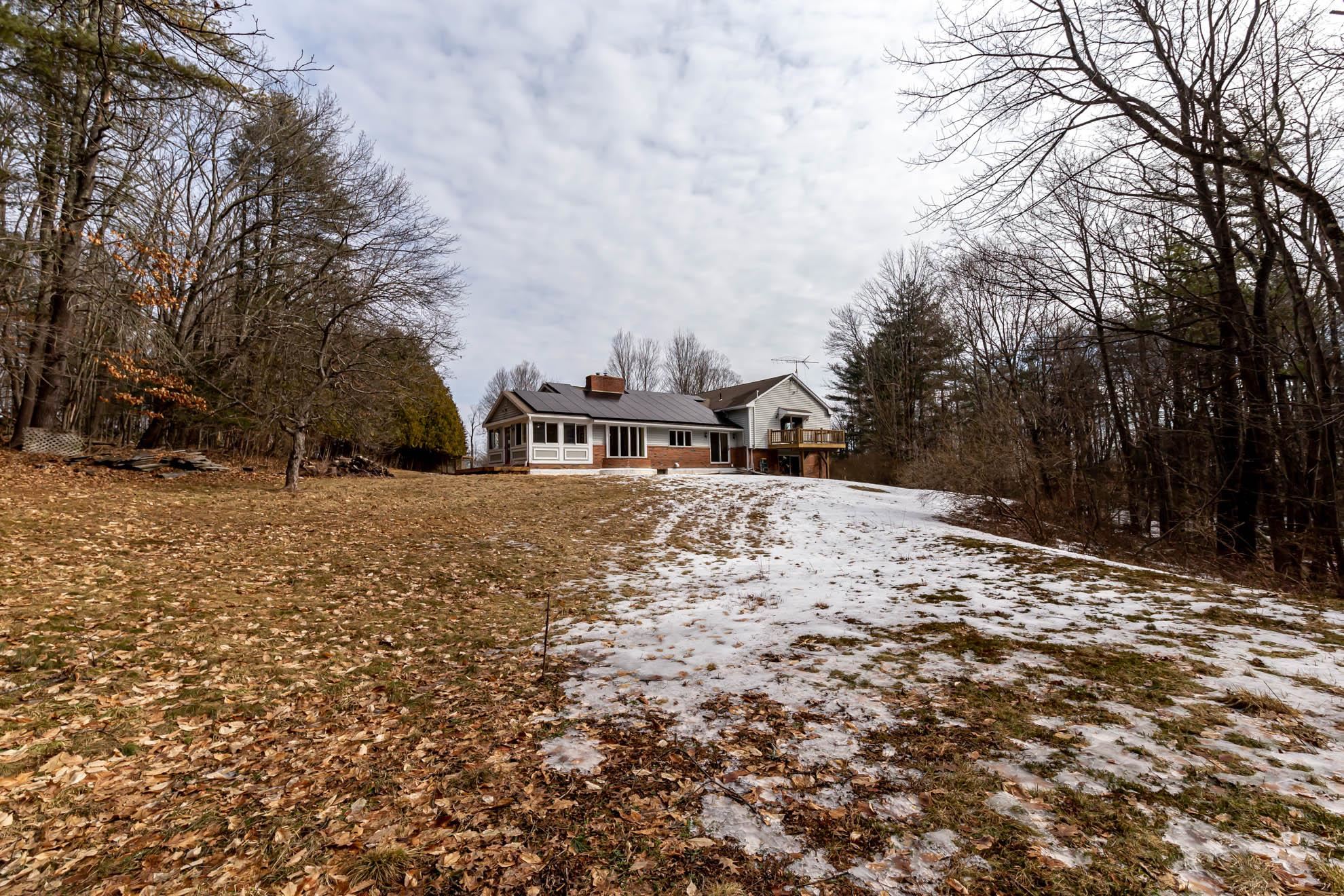 34 Chestnut Hill Road Amherst, NH 03031 - Photo 3 of 40