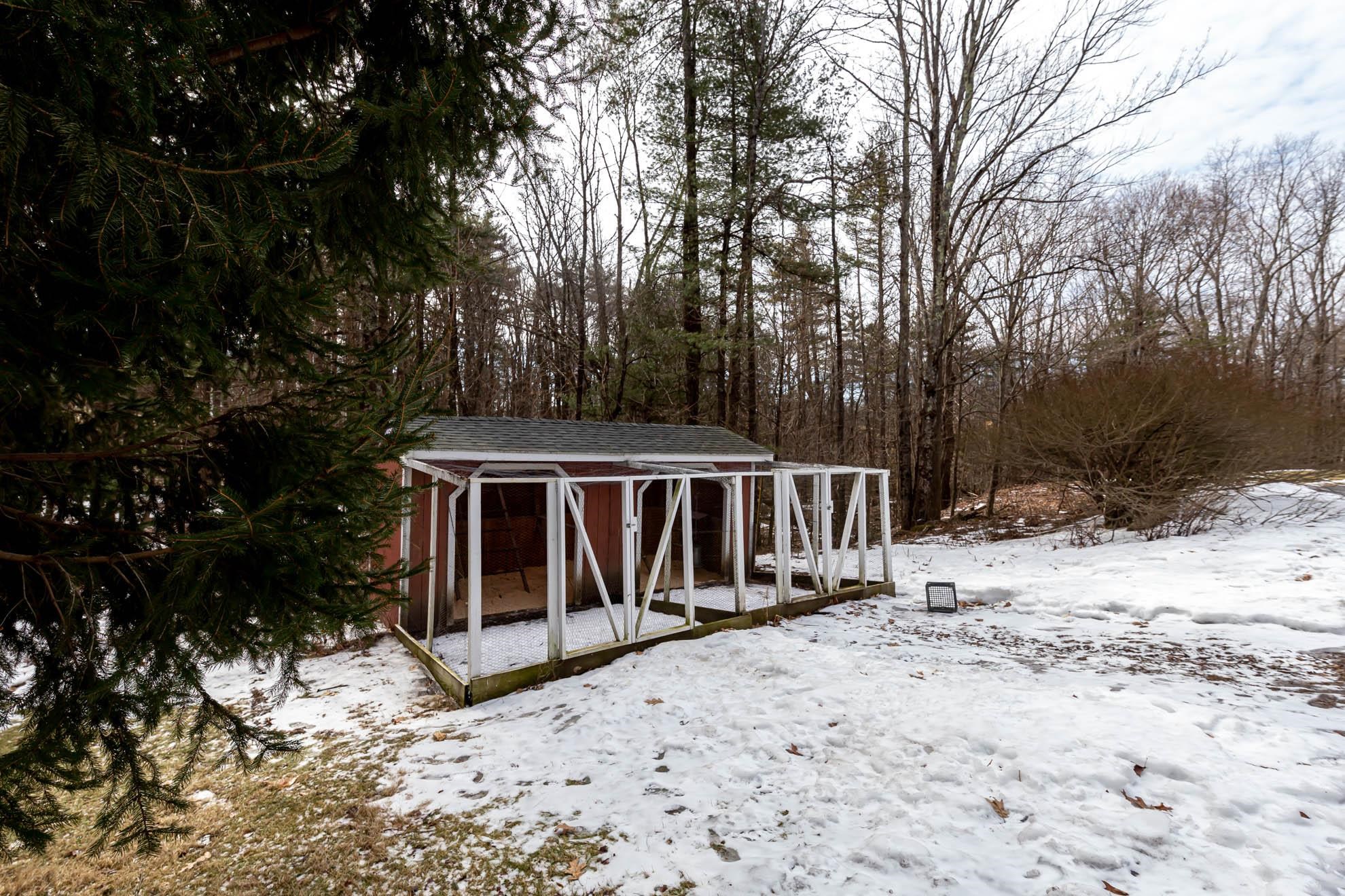 34 Chestnut Hill Road Amherst, NH 03031 - Photo 4 of 40