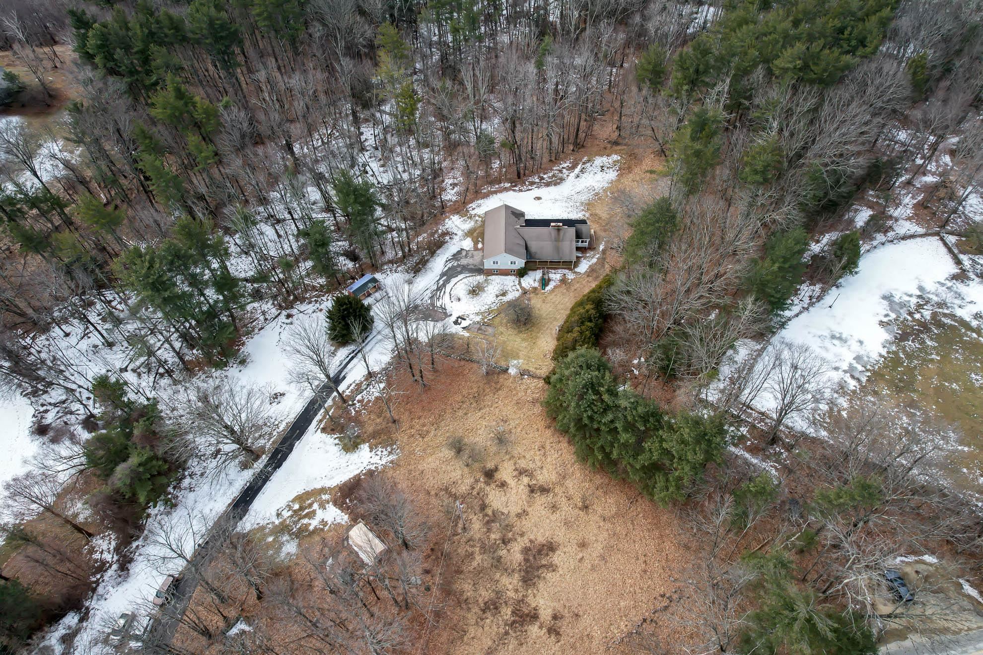 34 Chestnut Hill Road Amherst, NH 03031 - Photo 5 of 40