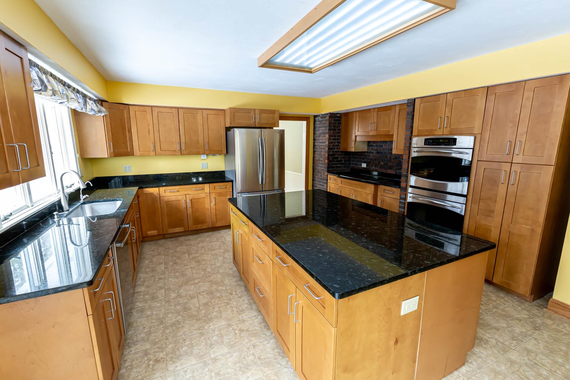 34 Chestnut Hill Road Amherst, NH 03031 - Photo 10 of 40