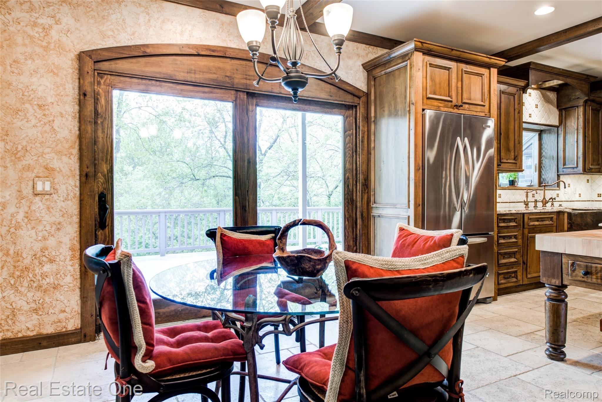 3274 Quail Ridge Circle Rochester, MI 48309 - Photo 28 of 74 Dinette with new doorwall leads to deck