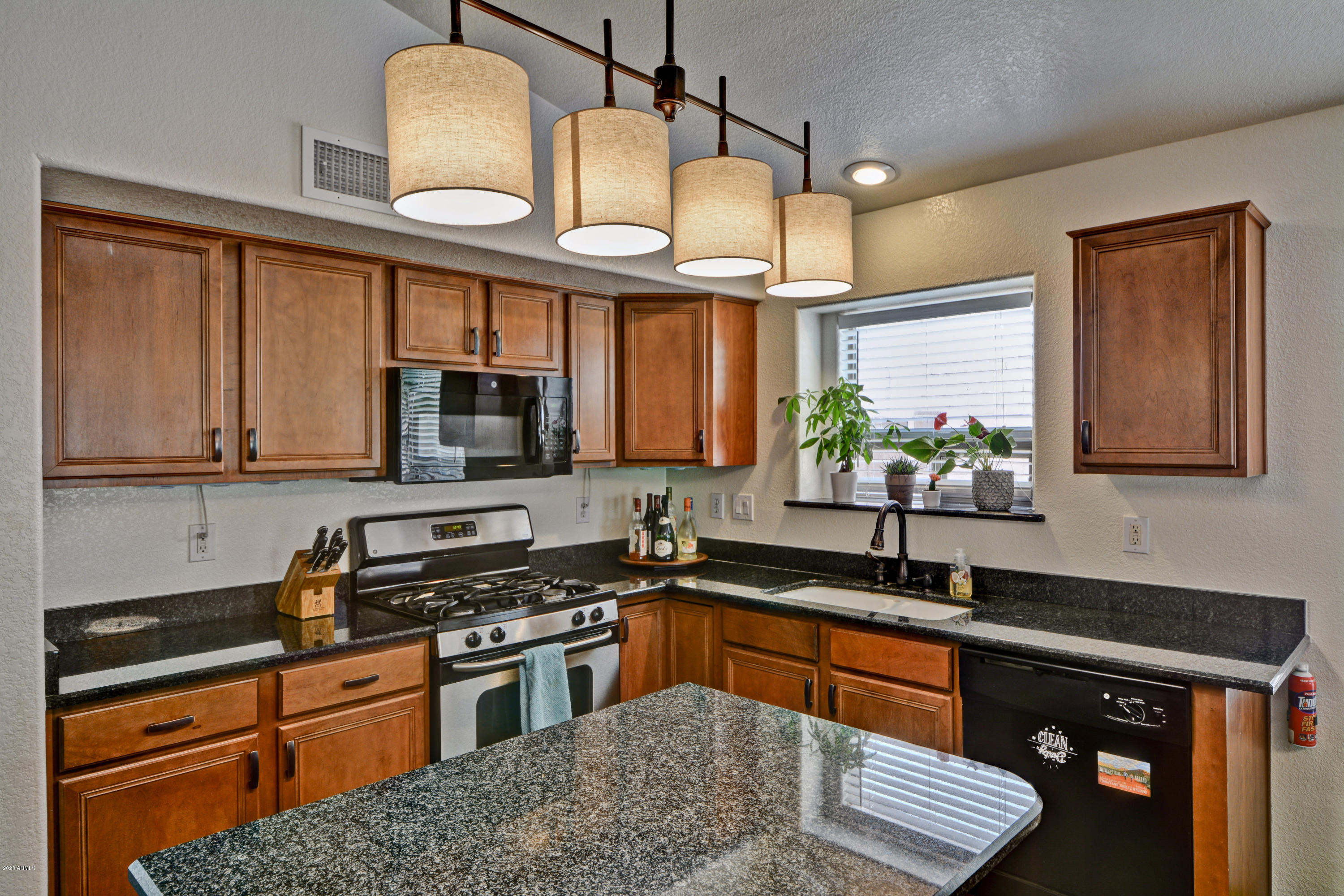 28619 North Nobel Road Phoenix, AZ 85085 - Photo 14 of 38 Nobel (14)