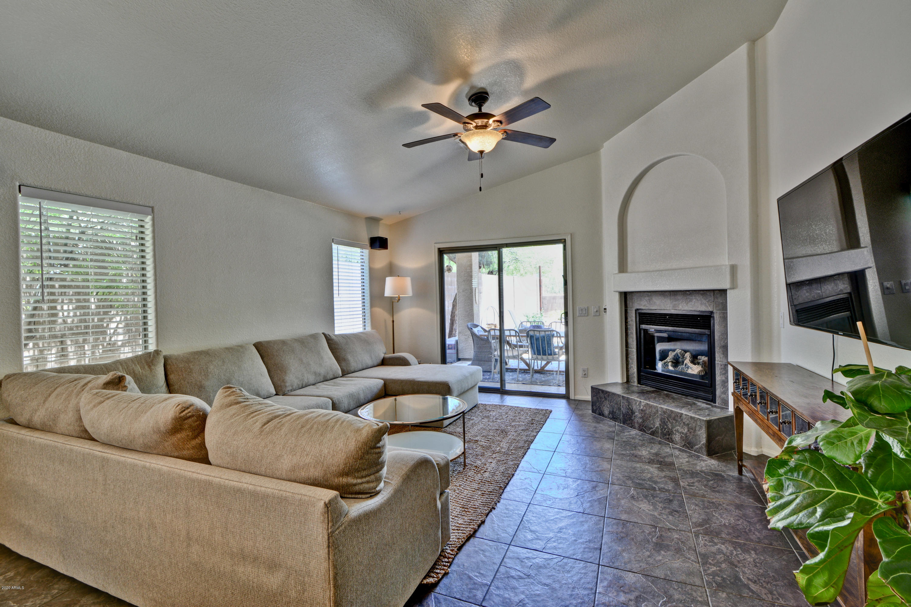 28619 North Nobel Road Phoenix, AZ 85085 - Photo 18 of 38 Nobel (18)