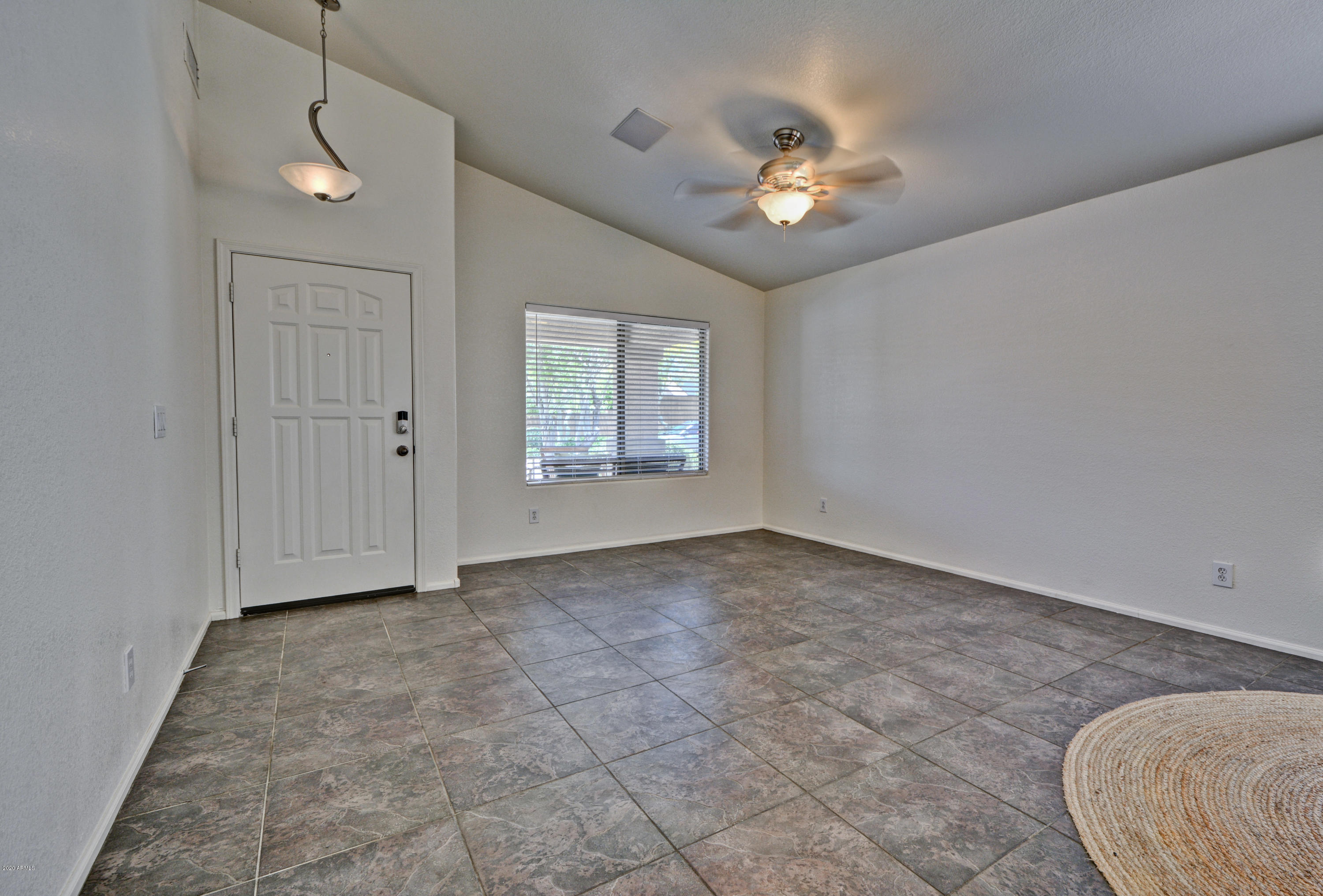 28619 North Nobel Road Phoenix, AZ 85085 - Photo 5 of 38 Nobel (5)