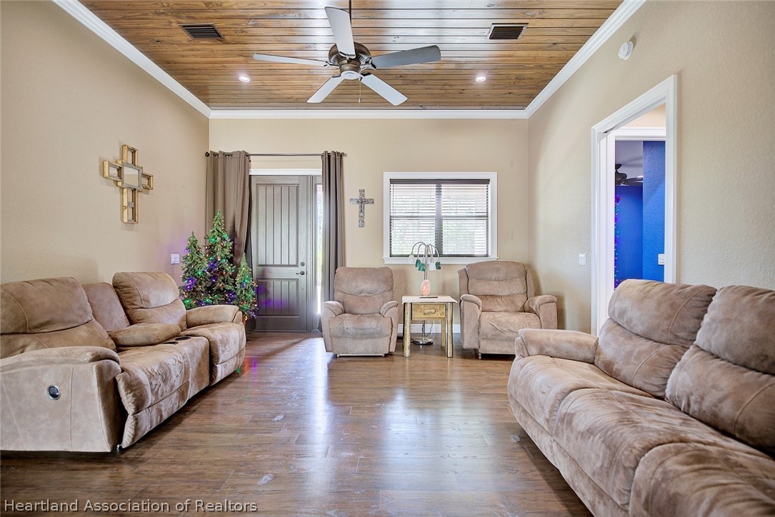 5008 Oak Road Sebring, FL 33875 - Photo 8 of 42