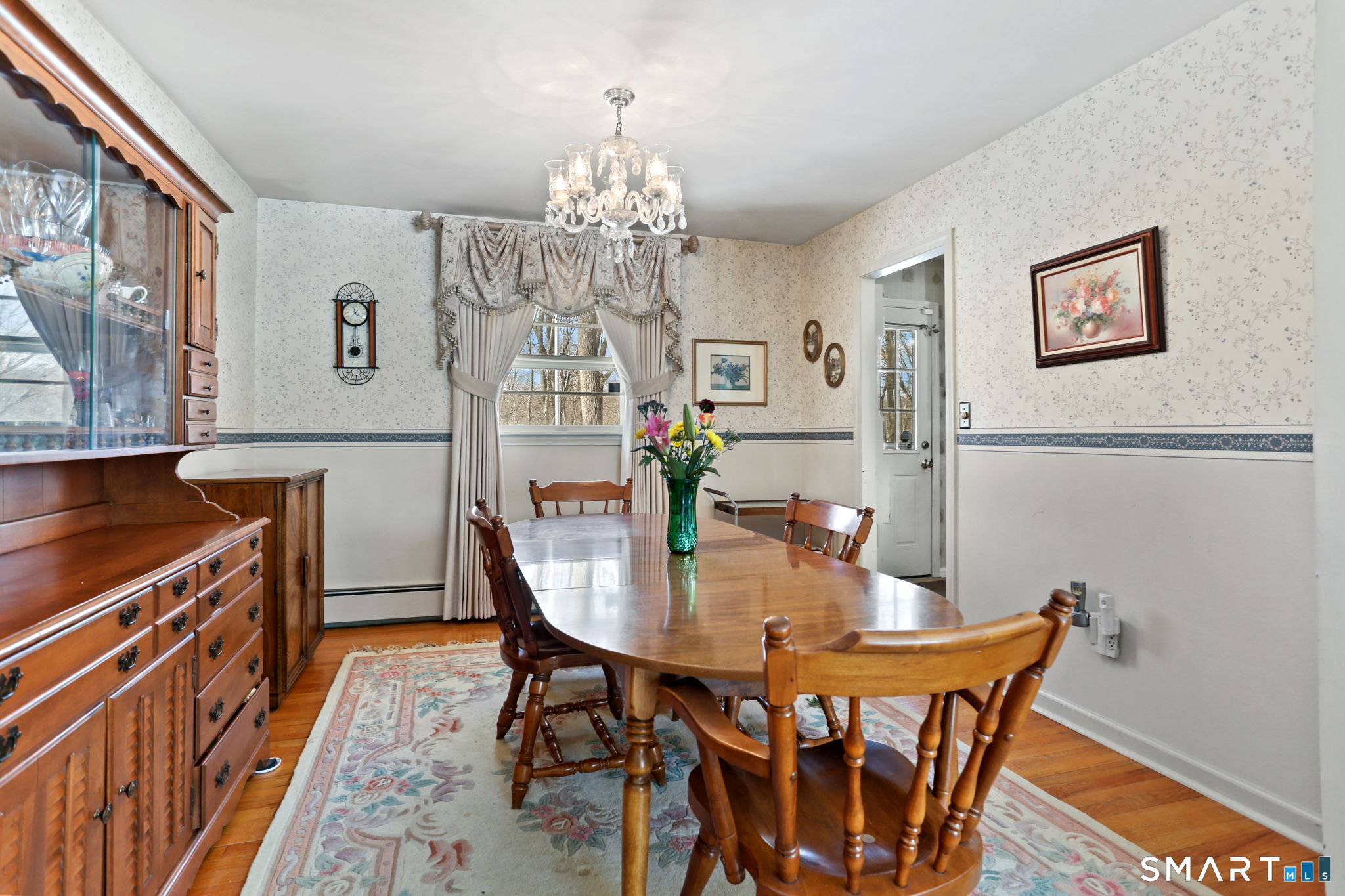 97 Greenbrier Road Trumbull, CT 06611 - Photo 15 of 45